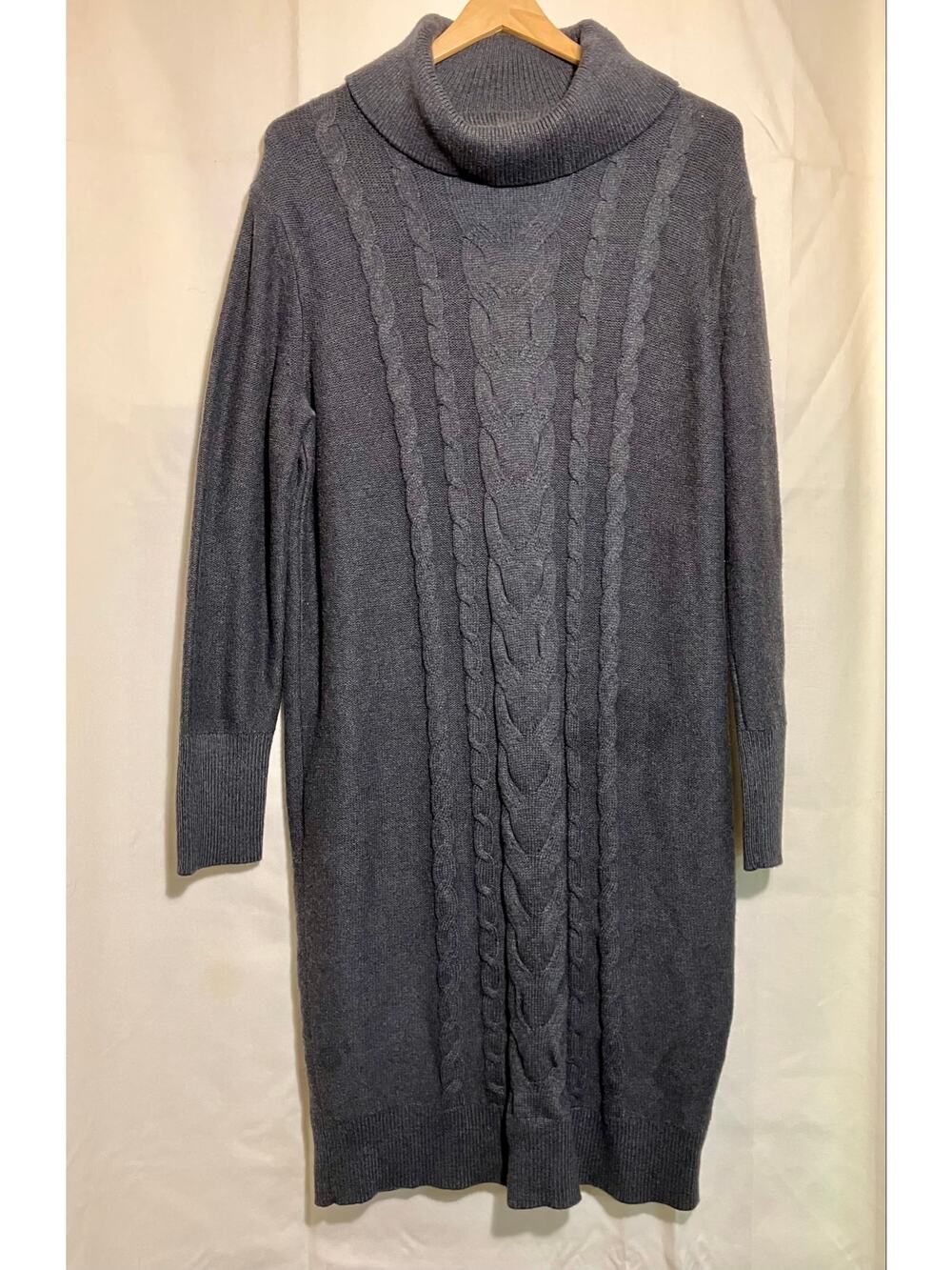 Banana Republic Grey Turtleneck Sweater Dress Woman’s Size Medium.